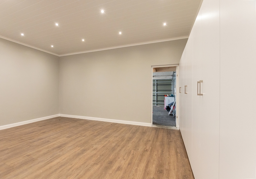 To Let 4 Bedroom Property for Rent in Langebaan Country Estate Western Cape